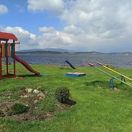 Jestřábí Hotel Černá v Pošumaví