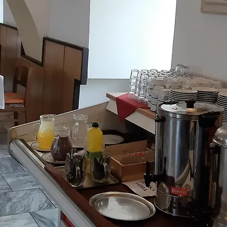 Hotel Jestřábí 3*