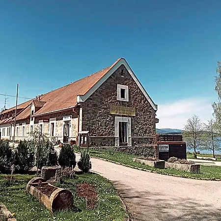 Hotel Jestřábí