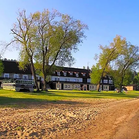 Jestřábí Hotel 3*