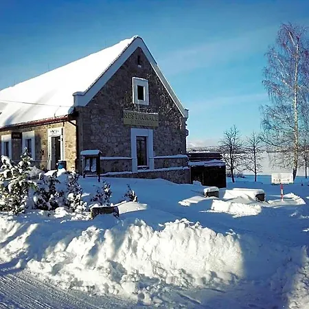 Hotel Jestřábí Černá v Pošumaví