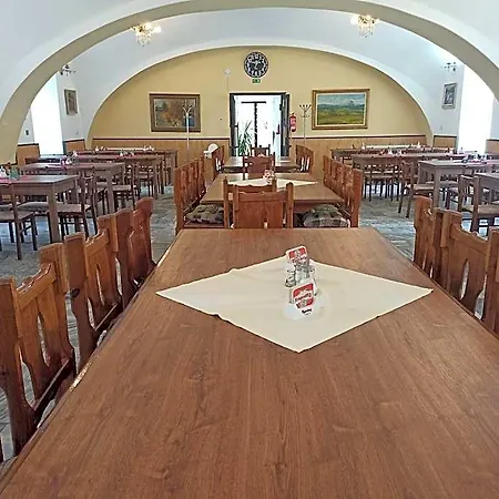 Jestřábí Černá v Pošumaví