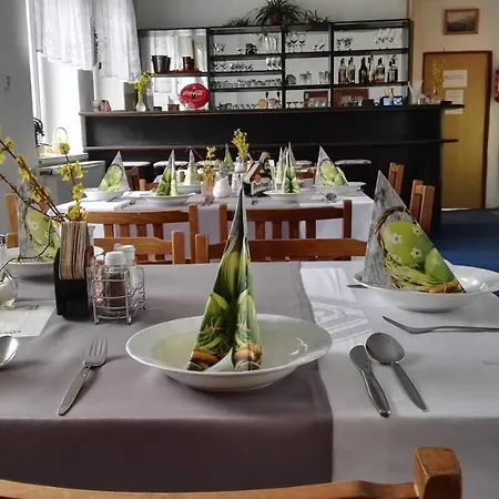 Jestrabi Hotel