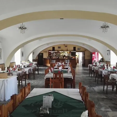Hotel Jestřábí
