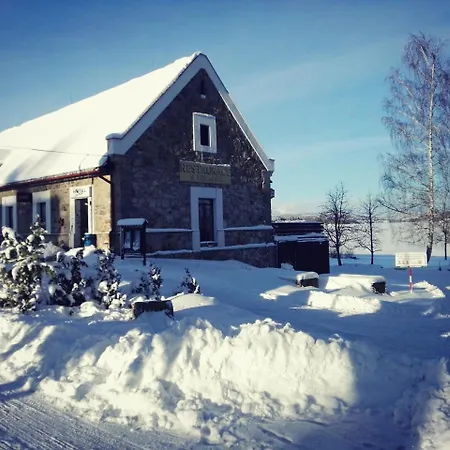 Hotel Jestrabi 3*