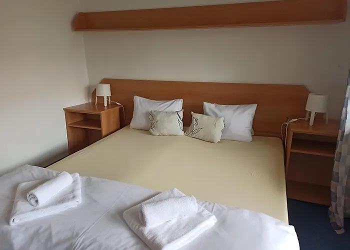 Hotell Jestrabi 3*